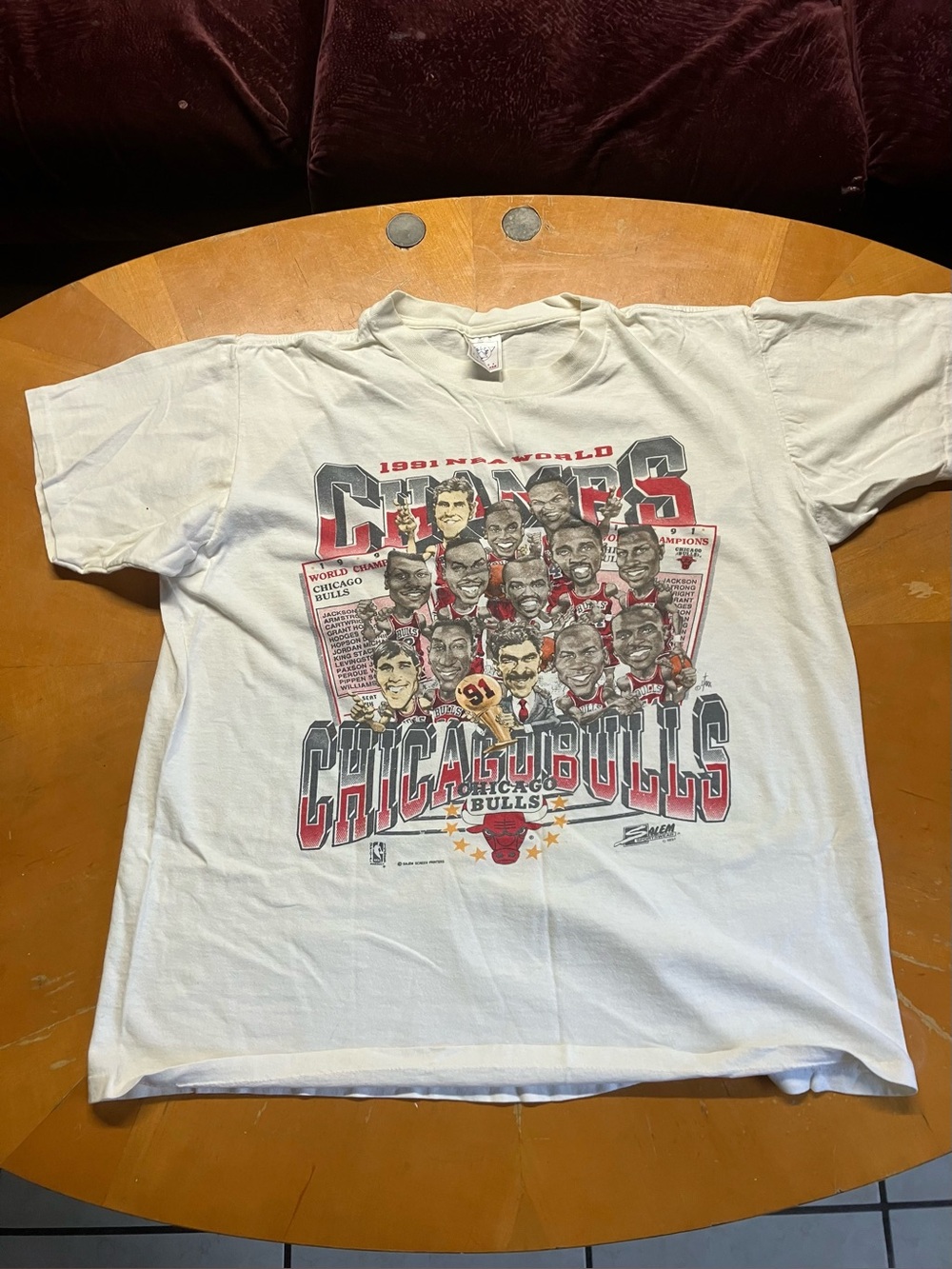 Vintage 1991 Chicago Bulls Salem Caricature Tee L